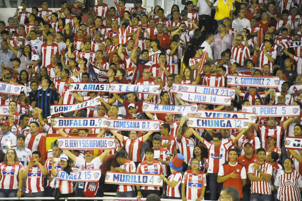 Los fans de los jugadores apoyándolos en el Metropolitano.