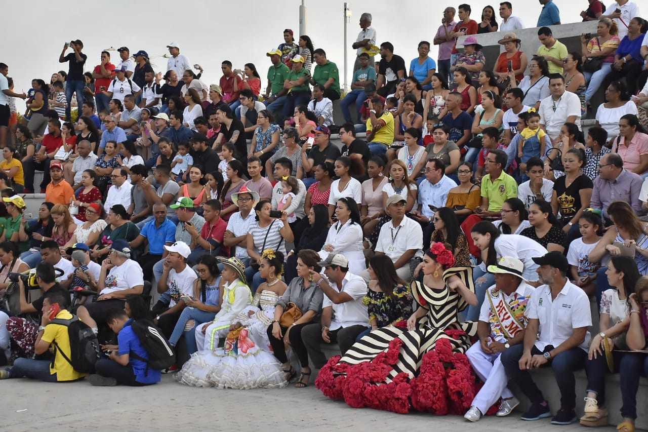 Una buena asistencia tuvo el evento en el Gran Malecón del Río.
