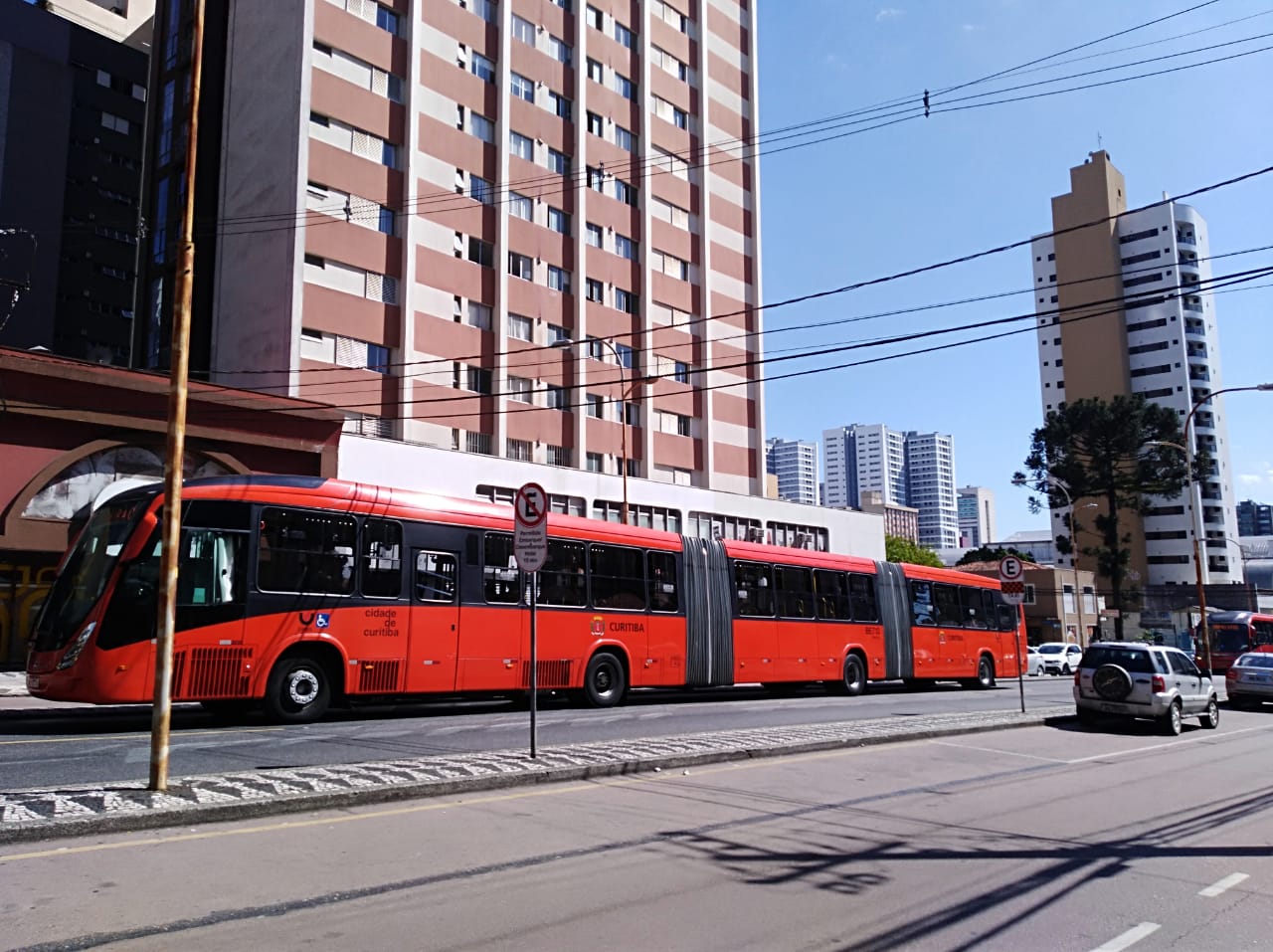 Este es el sistema masivo de transporte de Curitiba, inspiración para los de Colombia. 