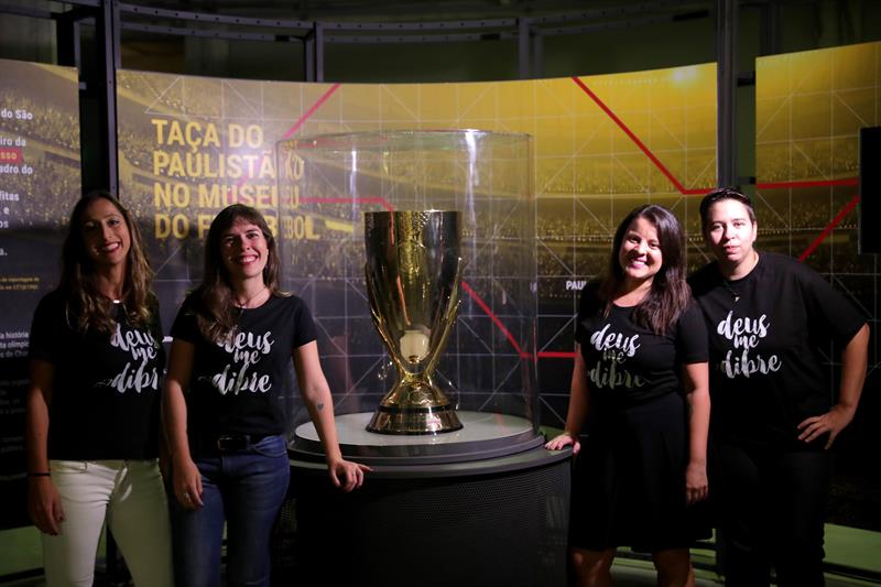 En Brasil las mujeres aficionadas al fútbol enfrentan el machismo.