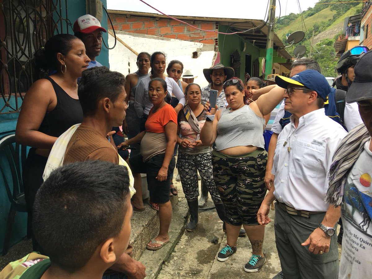 Carlos Iván Márquez, de la UNGRD, visitó la zona de la emergencia.