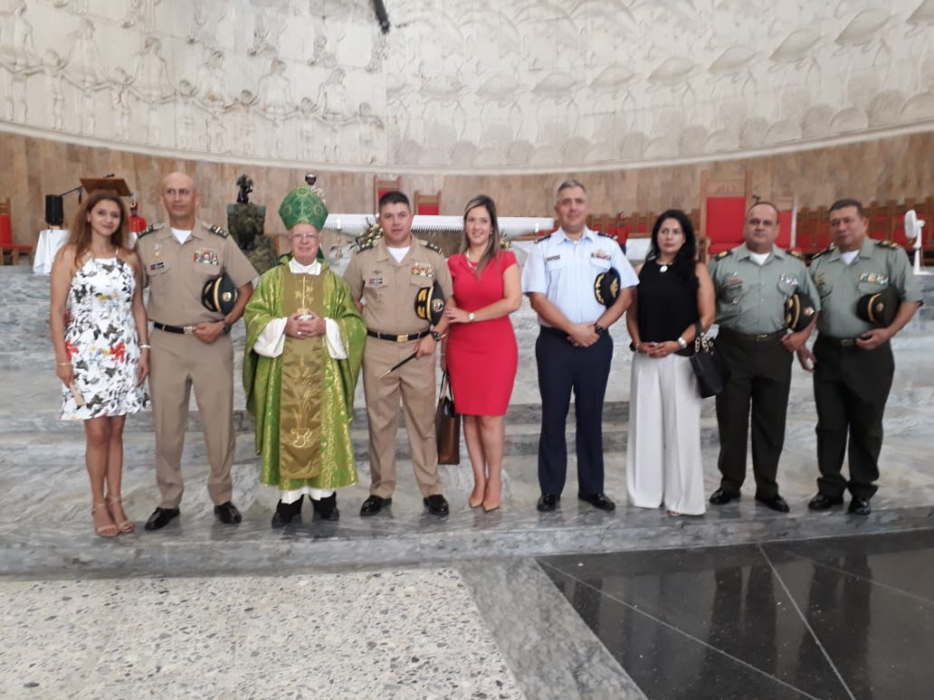 Al acto religioso presidido por Monseñor Tamayo asistieron el brigadier general Jairo Leguizamón Rivas, comandante de la Segunda Brigada del Ejército y el coronel Juan Carlos Rodríguez,  Juez Penal Policía Nacional.