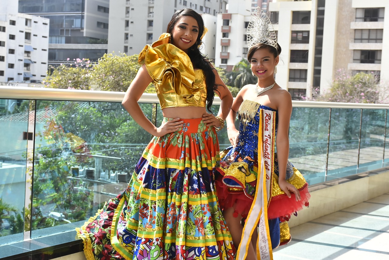 La Reina Central del Carnaval del Recuerdo 2019, Tatiana Palma y la Reina Infantil, Gisset Polo.