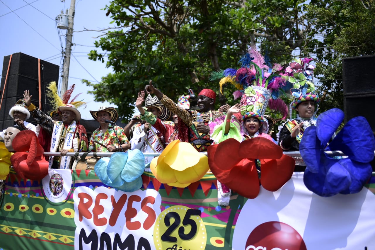 Los Reyes Momo del Carnaval.
