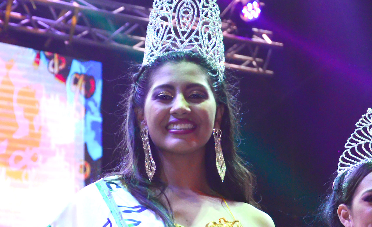 Keissy Galindo Gómez, del barrio Los Cusules, fue escogida en la madrugada de este sábado como reina popular del Carnaval de Soledad 2019.