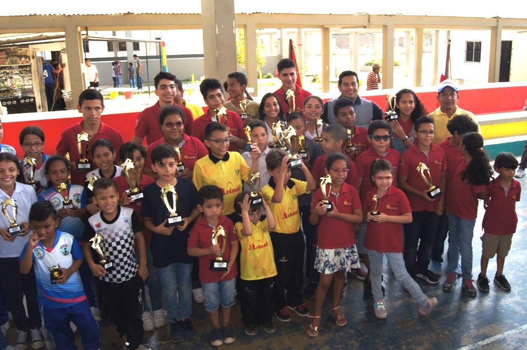 Ganadores del torneo de ajedrez en Malambo.