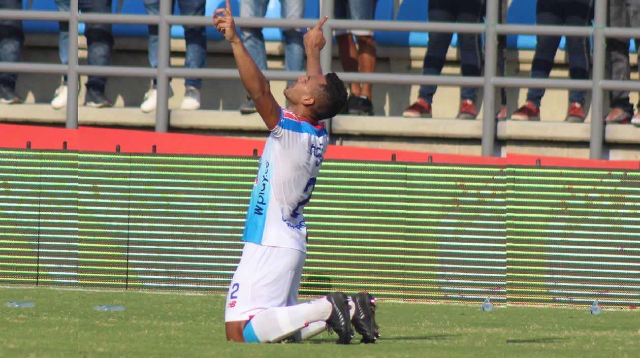 Germán Gutiérrez celebrando el gol.