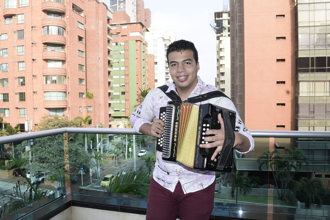 El acordeonero Juan Sajona.