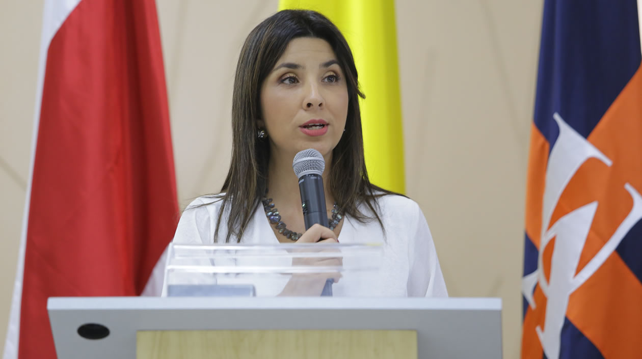 Ministra de Educación Nacional, María Victoria Angulo