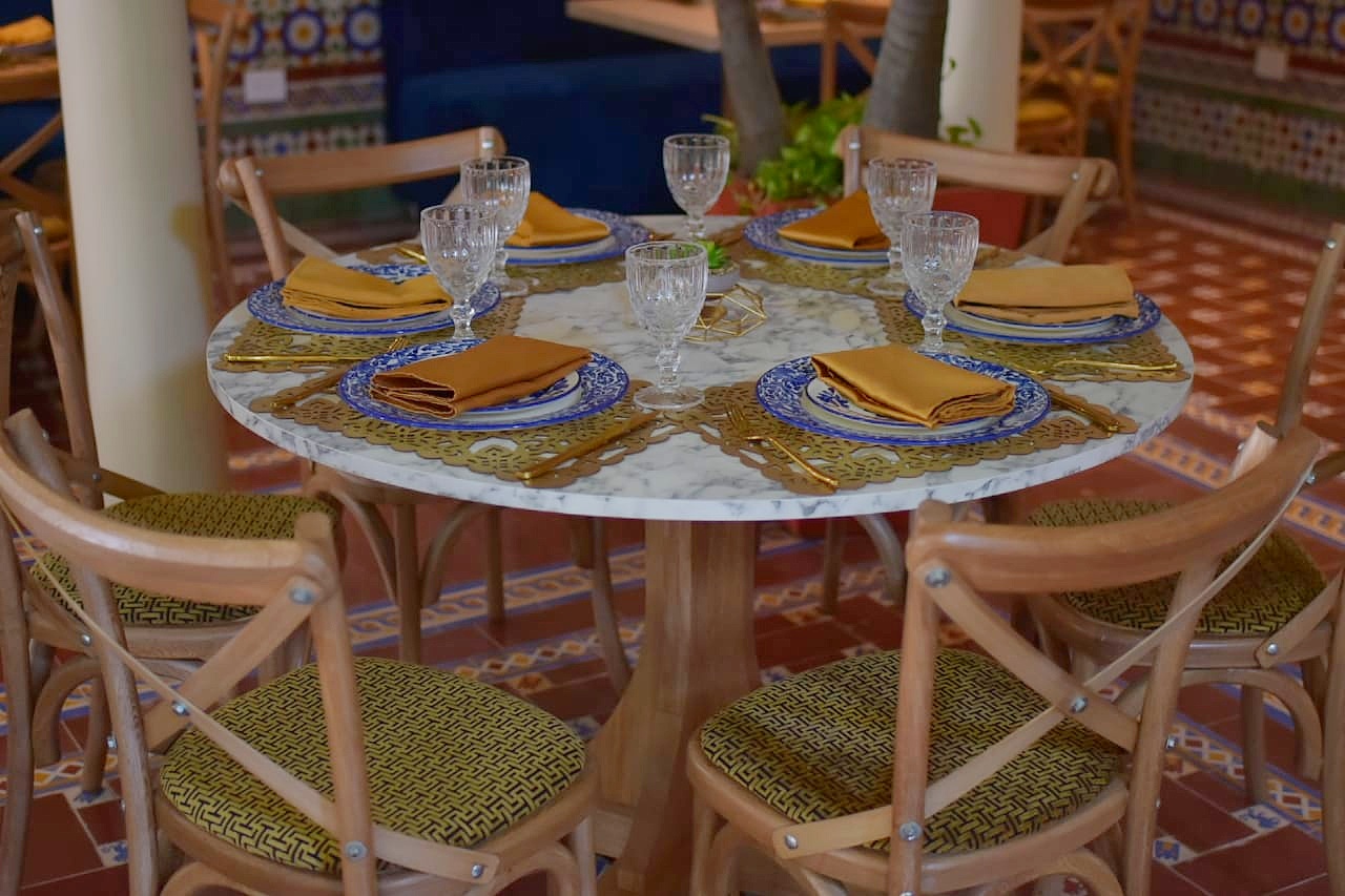 Las reservas están copadas cada fin de semana en el restaurante 'Azul del Prado'.