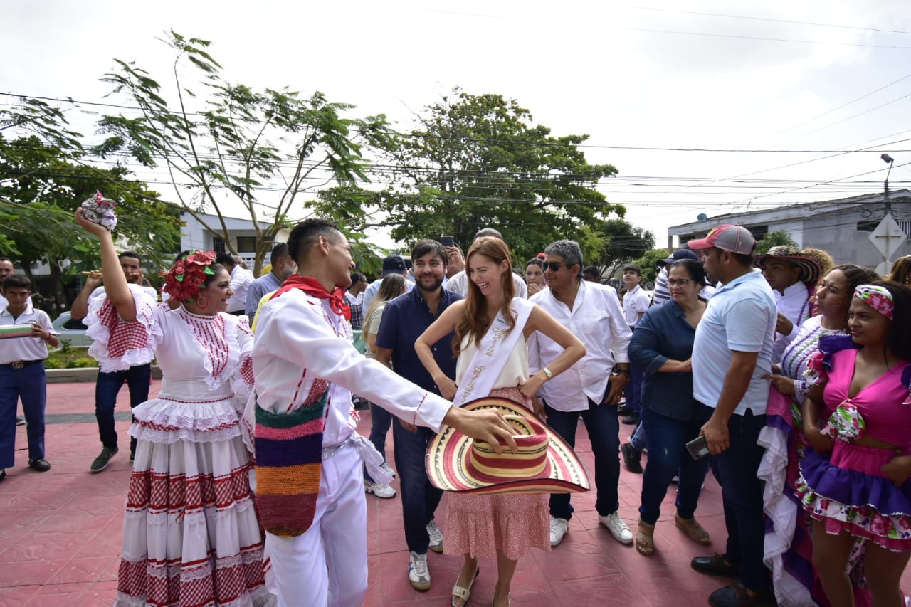 El Alcalde de Barranquilla, Jaime Pumarejo y la Primera Dama Silvana Puello.