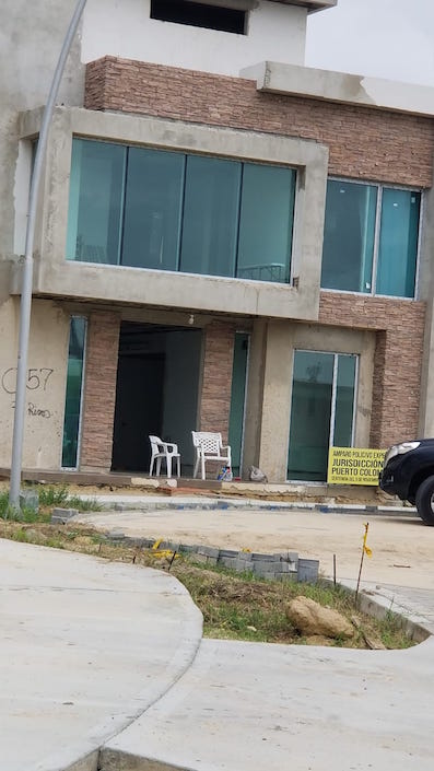 Una vivienda con amparo policivo a favor del comprador que reclama sus derechos.