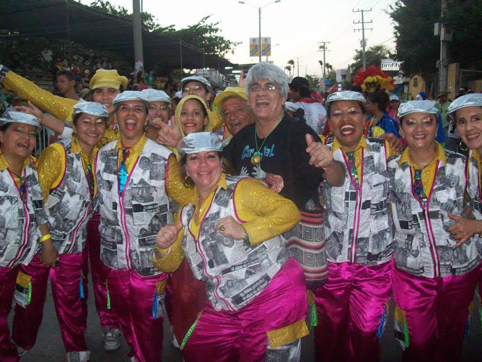 La Chiva Periodística, comparsa que cumple 25 años en el Carnaval de Barranquilla.