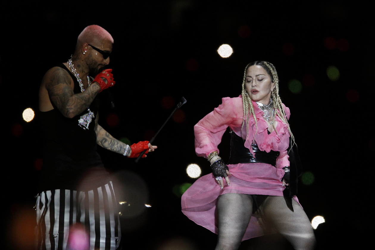 El cantante Maluma y la reina del pop Madonna.