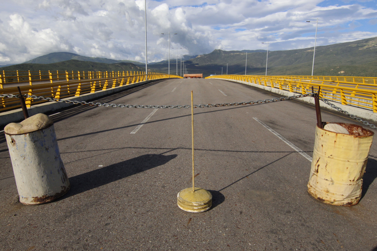 Puente Internacional Tienditas que conecta el estado Táchira (Venezuela) con el departamento de Norte de Santander (Colombia). 