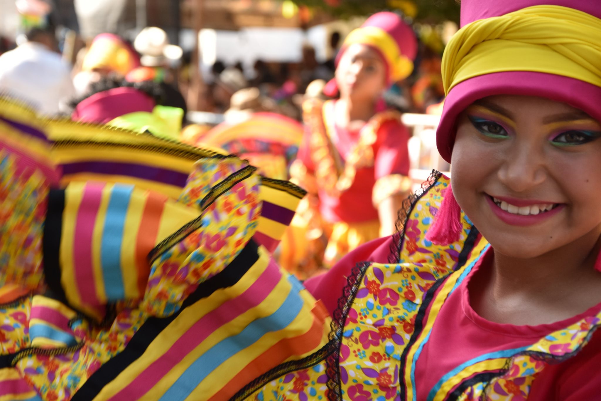 Una niña participando en la versión 31 del Carnaval del Recuerdo.