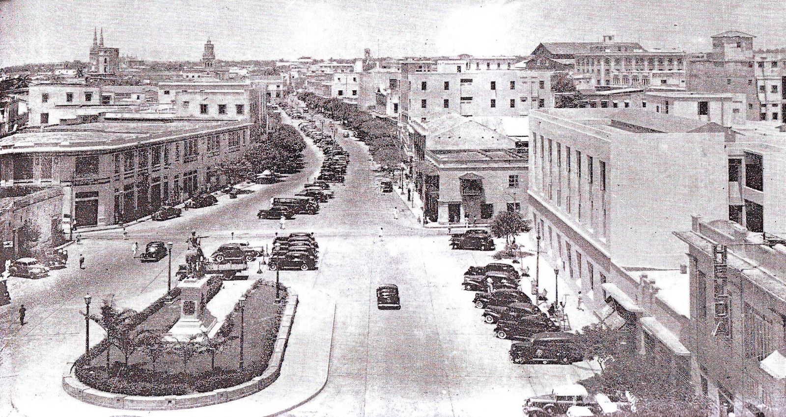 Vista del paseo de Bolívar en la década de 1930