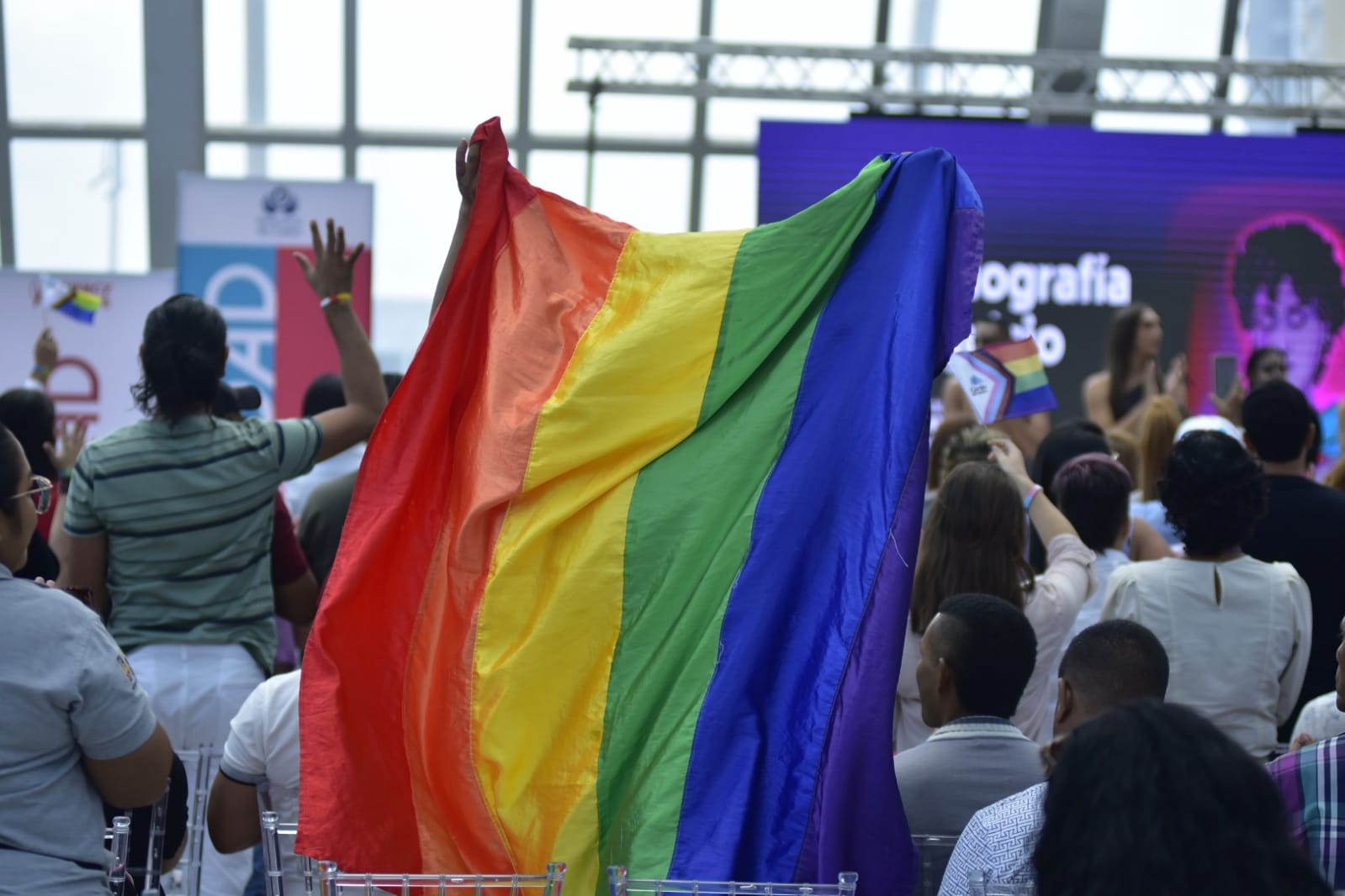 Audiencia en defensa de los derechos humanos de la comunidad LGBTI