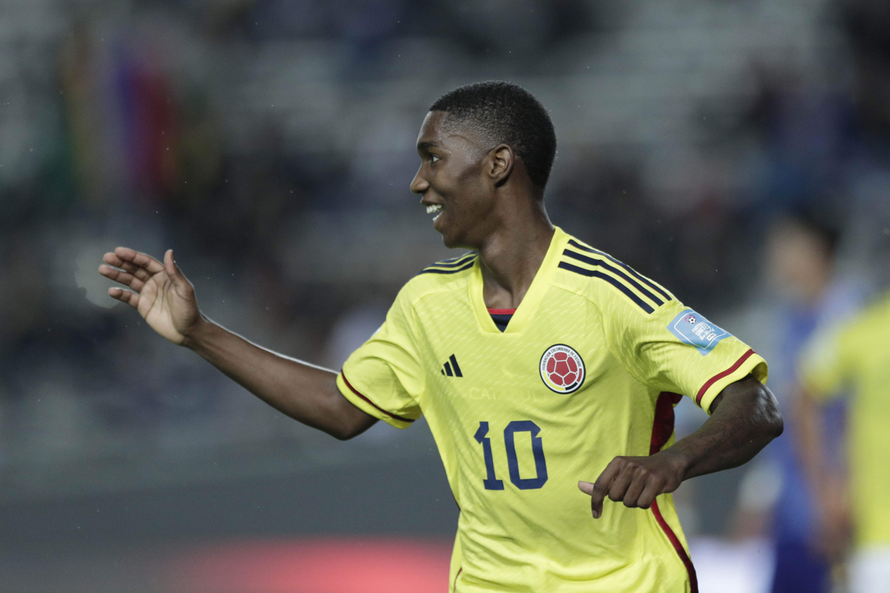 Yaser Asprilla marcó el gol del empate para Colombia.