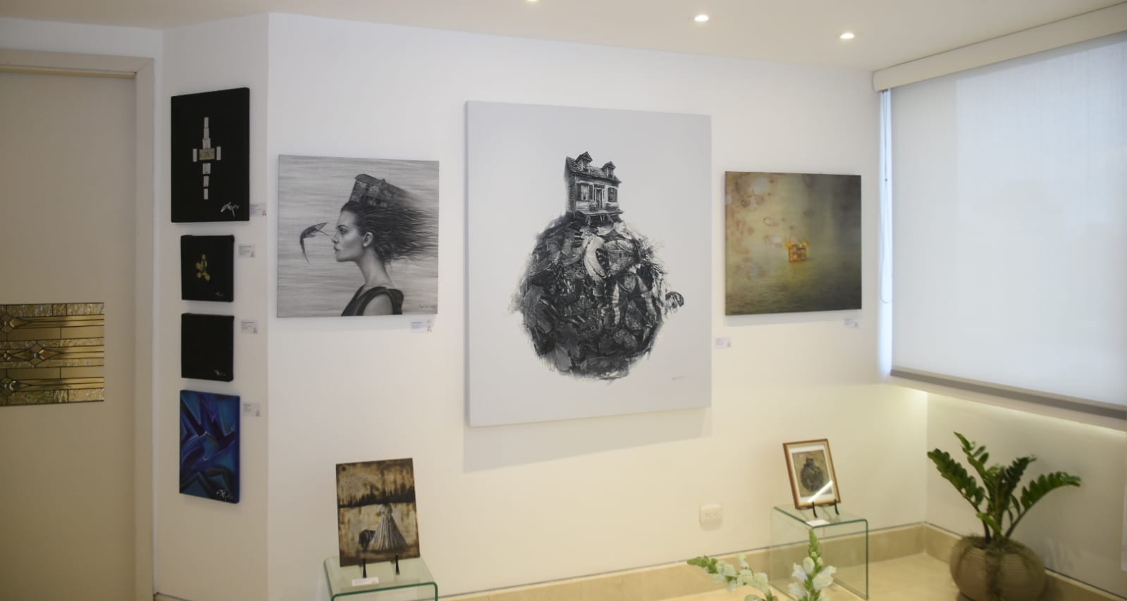 Las obras de Ángel León Valiente, en Home Gallery