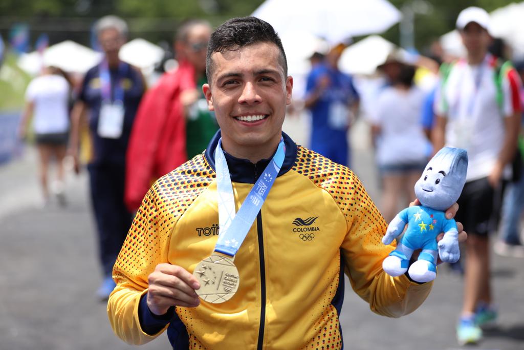 Diego Arboleda, oro en el BMX masculino.