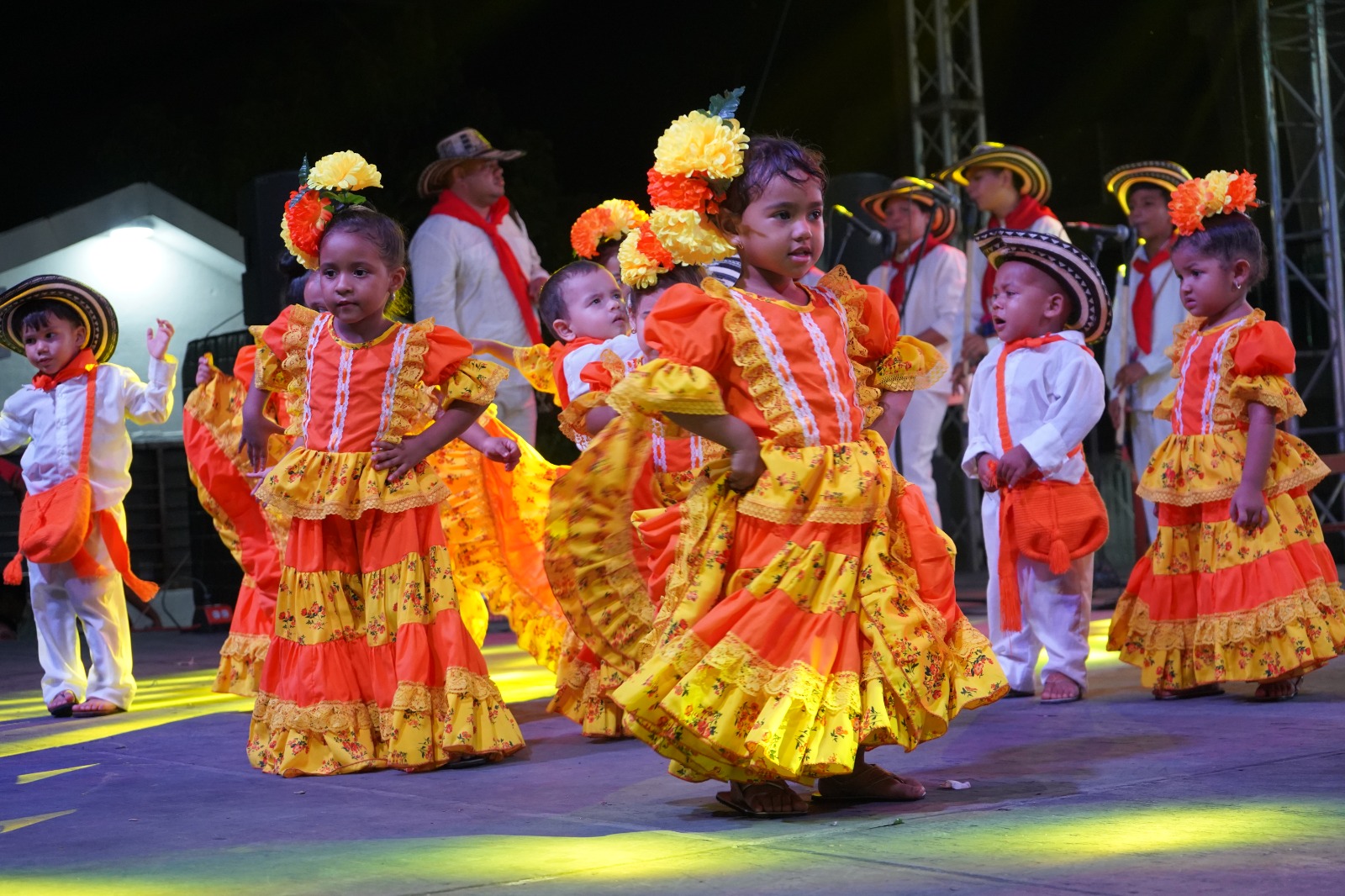 Niños en el Festival.