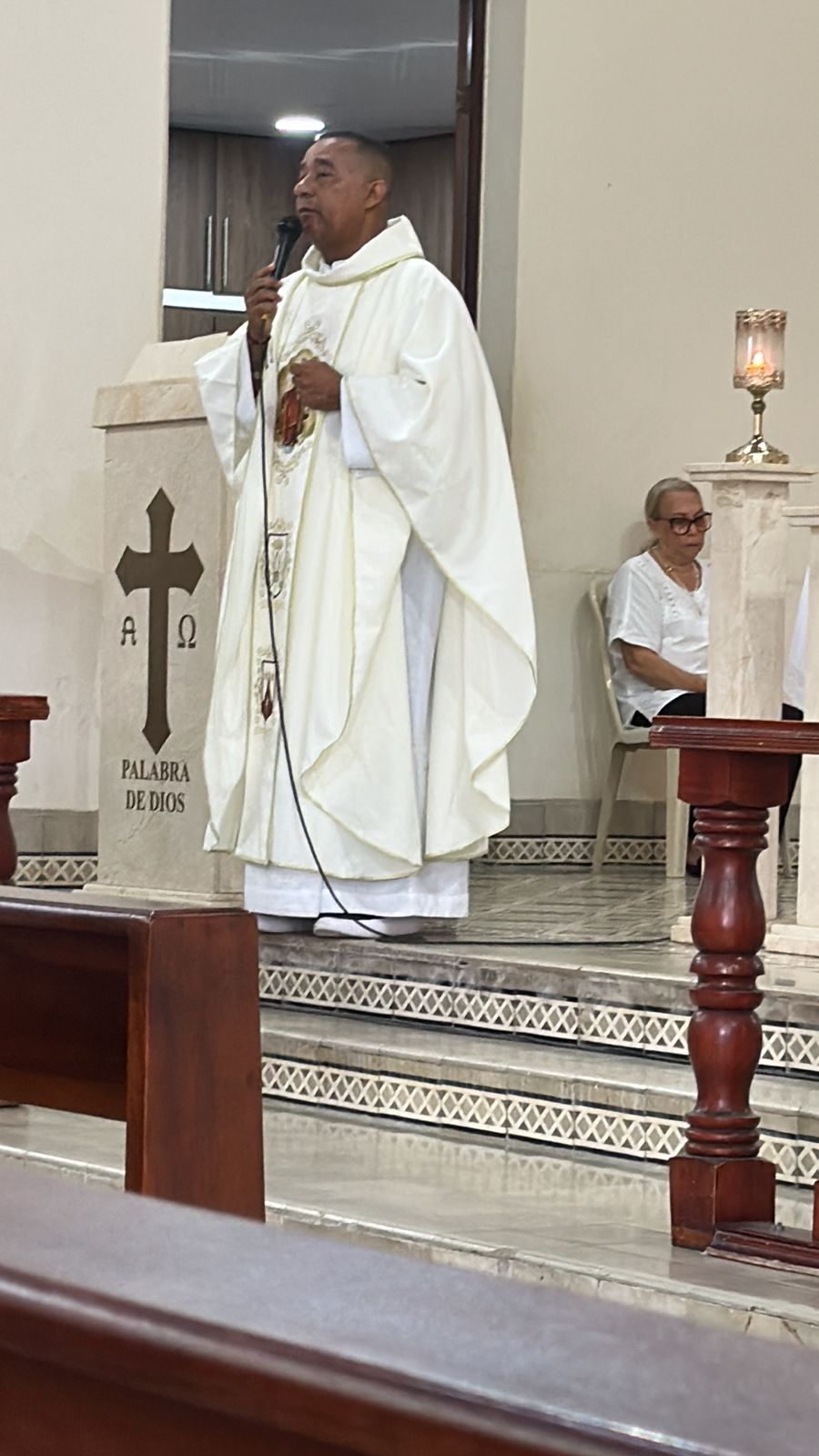 Jaime Barrios, sacerdote del Santuario Mariano Nuestra Señora del Carmen