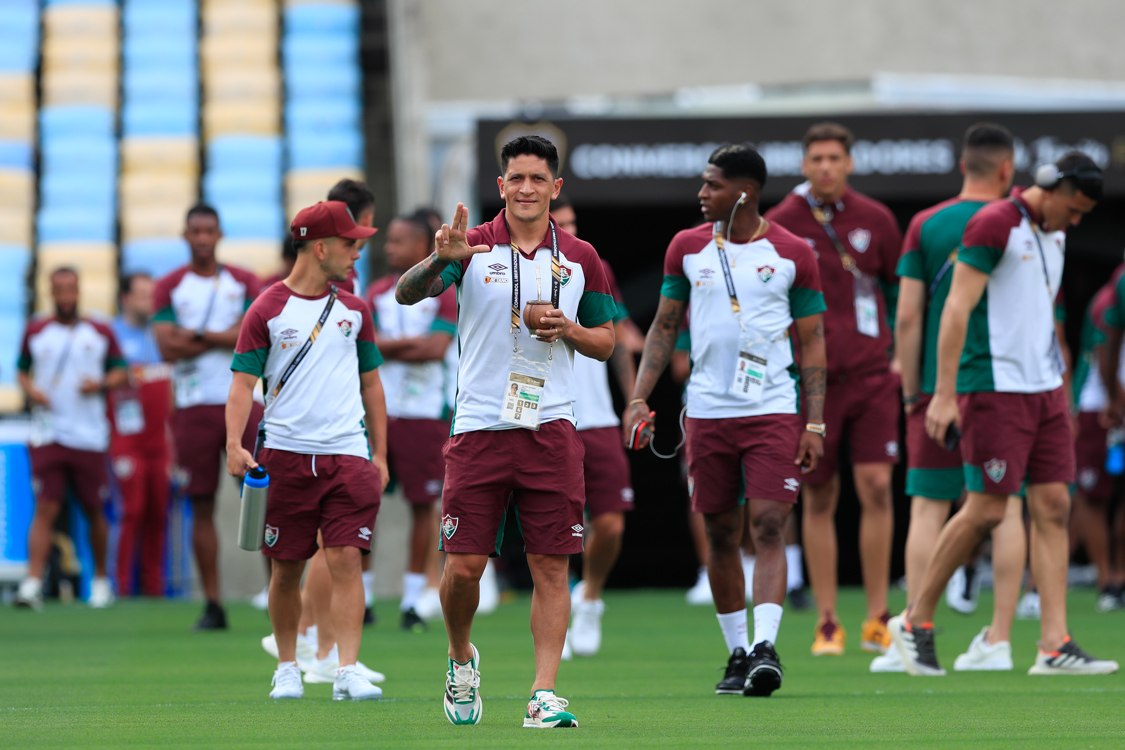 Jugadores del Fluminense durante el reconocimiento al Maracaná.