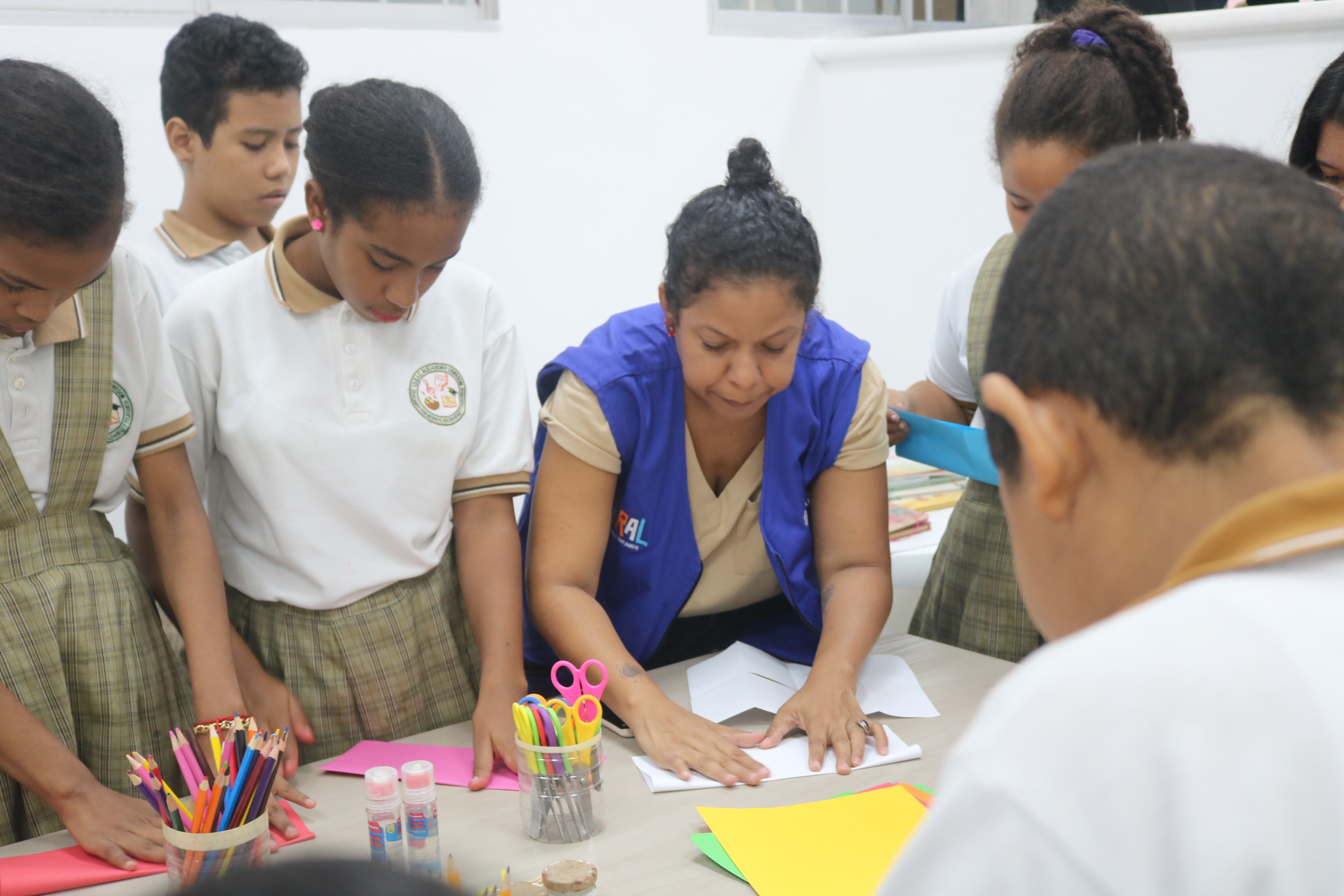 Taller de artes plásticas para población migrante de Barranquilla