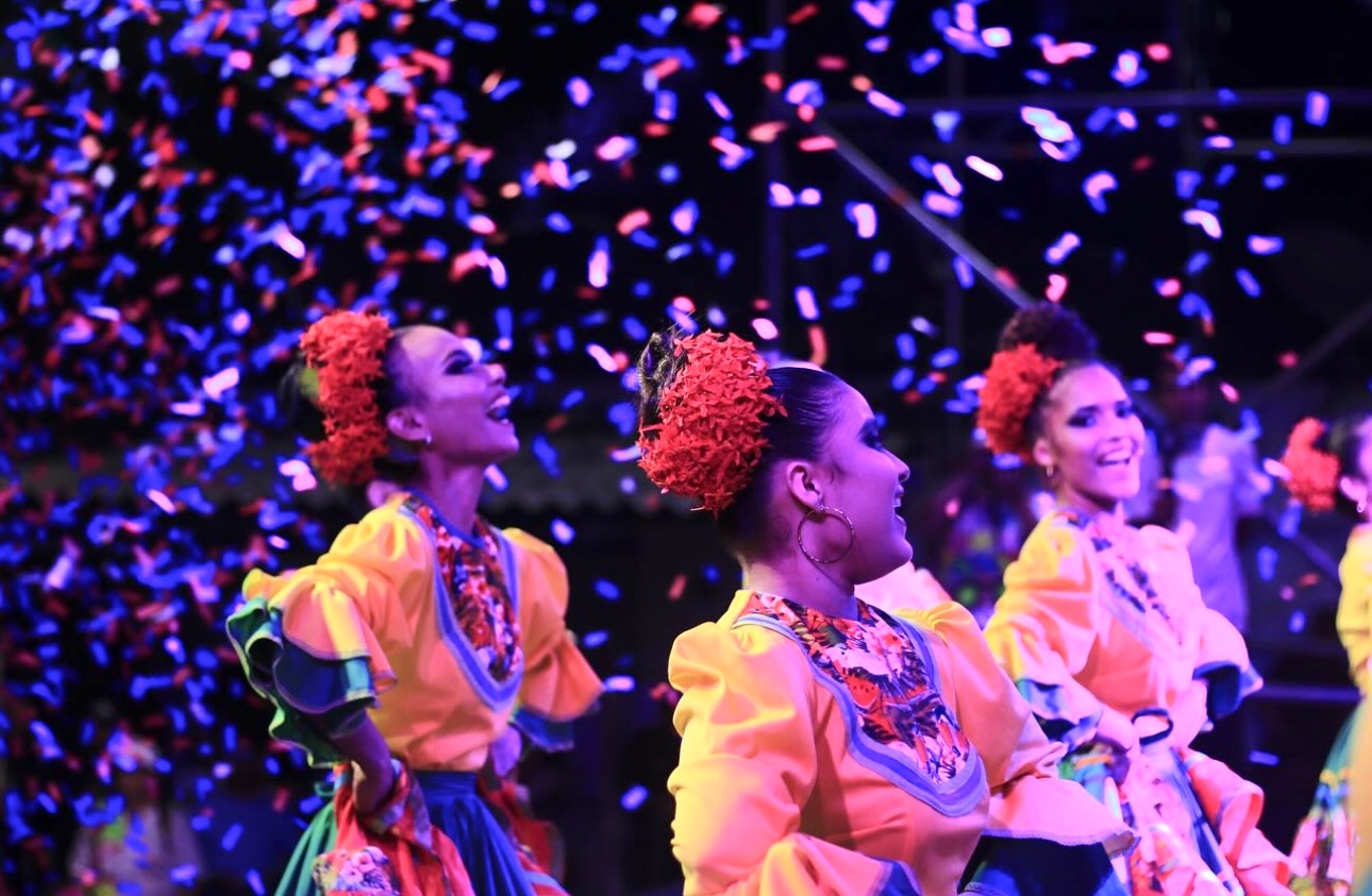 Un espectáculo dancístico dio inicio al Carnaval de Polonuevo