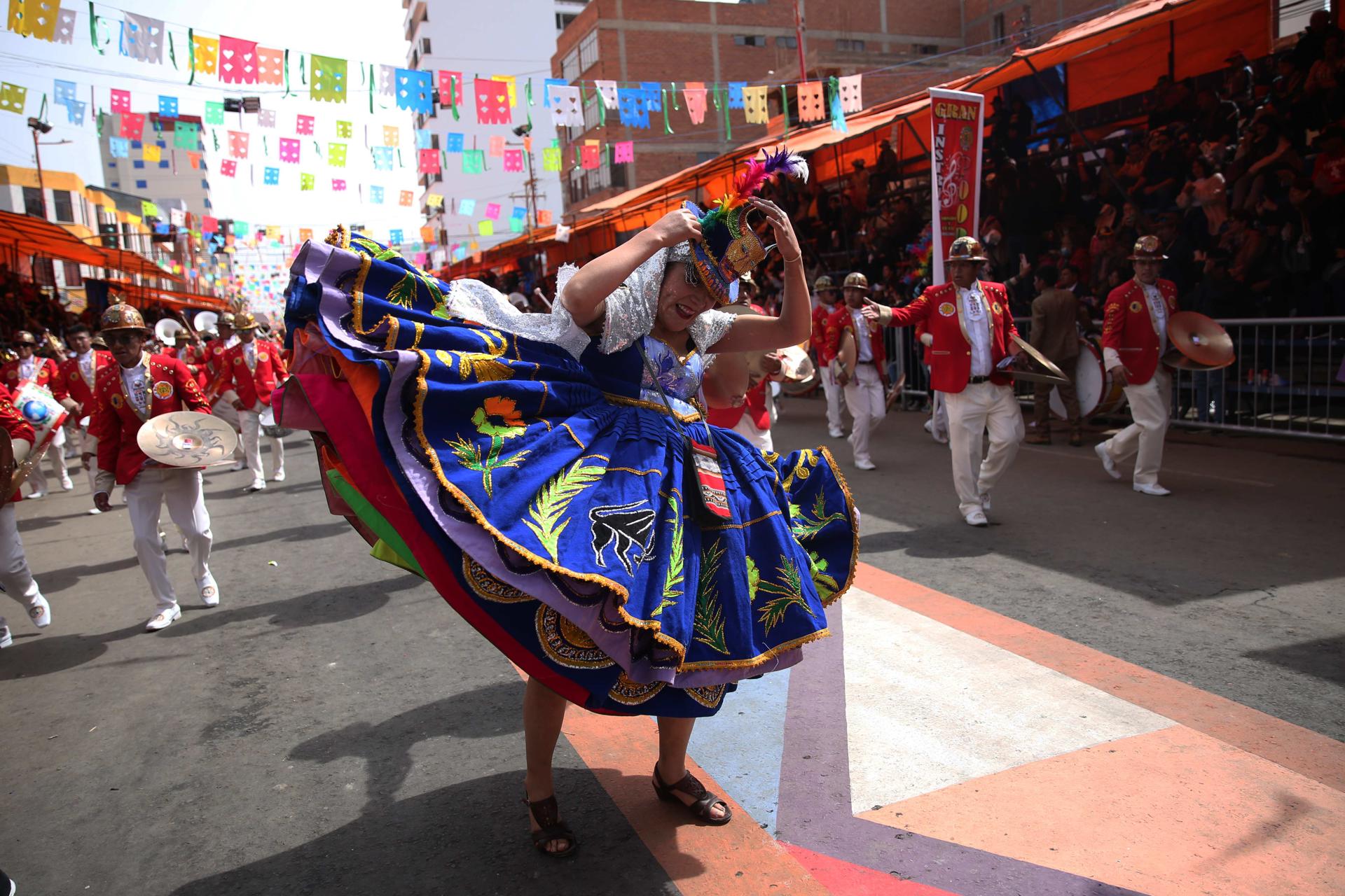 Comparsa en el Carnaval de Oruro. 