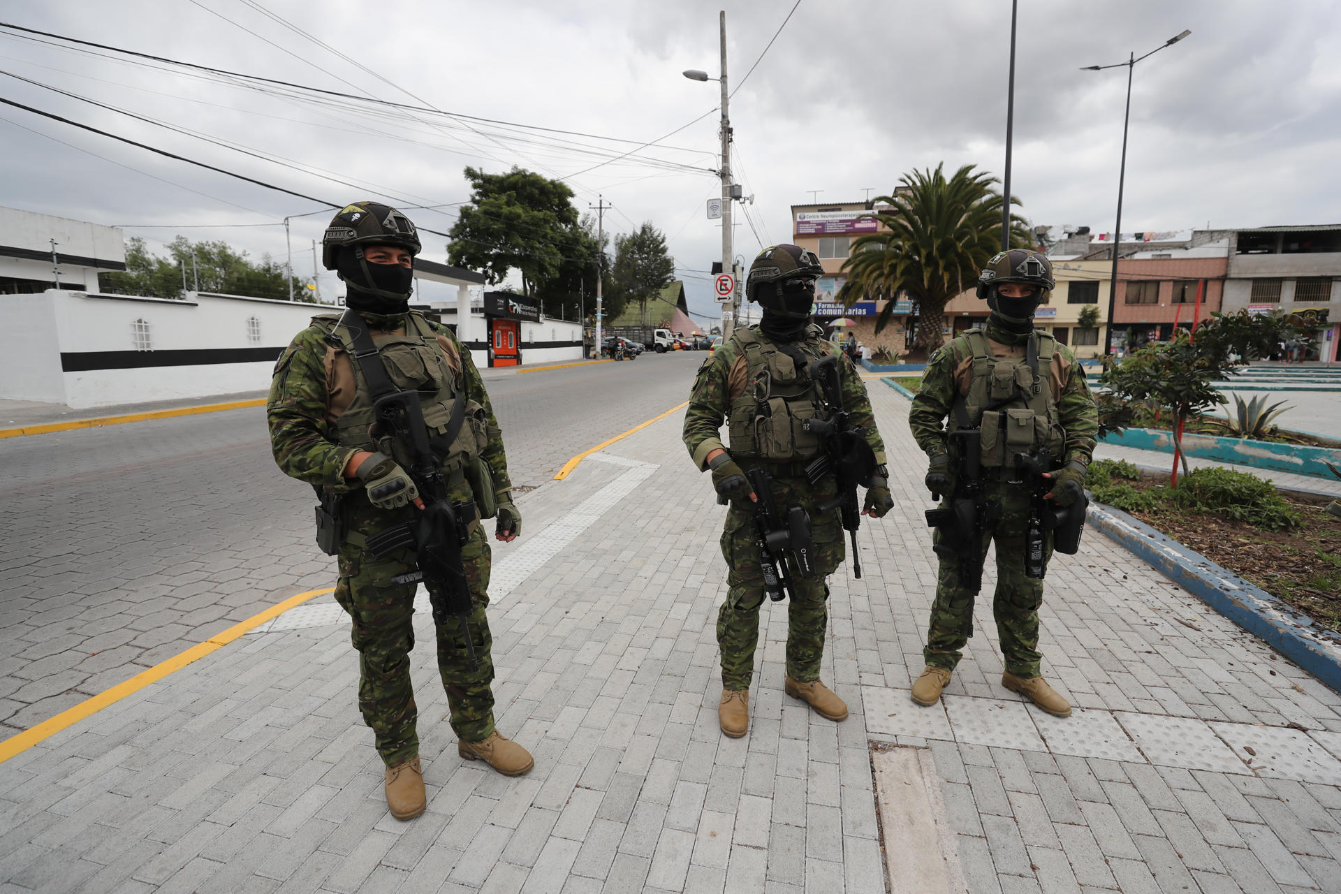 Fuerza Pública de Ecuador se ha tomado las calles.