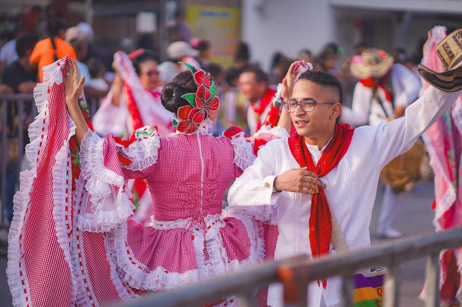 Gran Parada Departamental del Folclor.