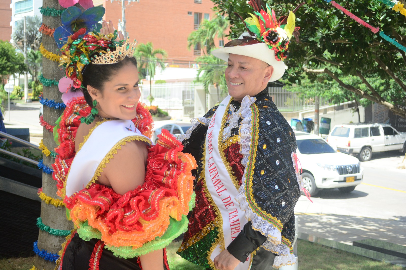 Laura Cabas Pinedo y Gustavo Peñaranda, Reyes del Carnaval de Barranquilla en Tampa.