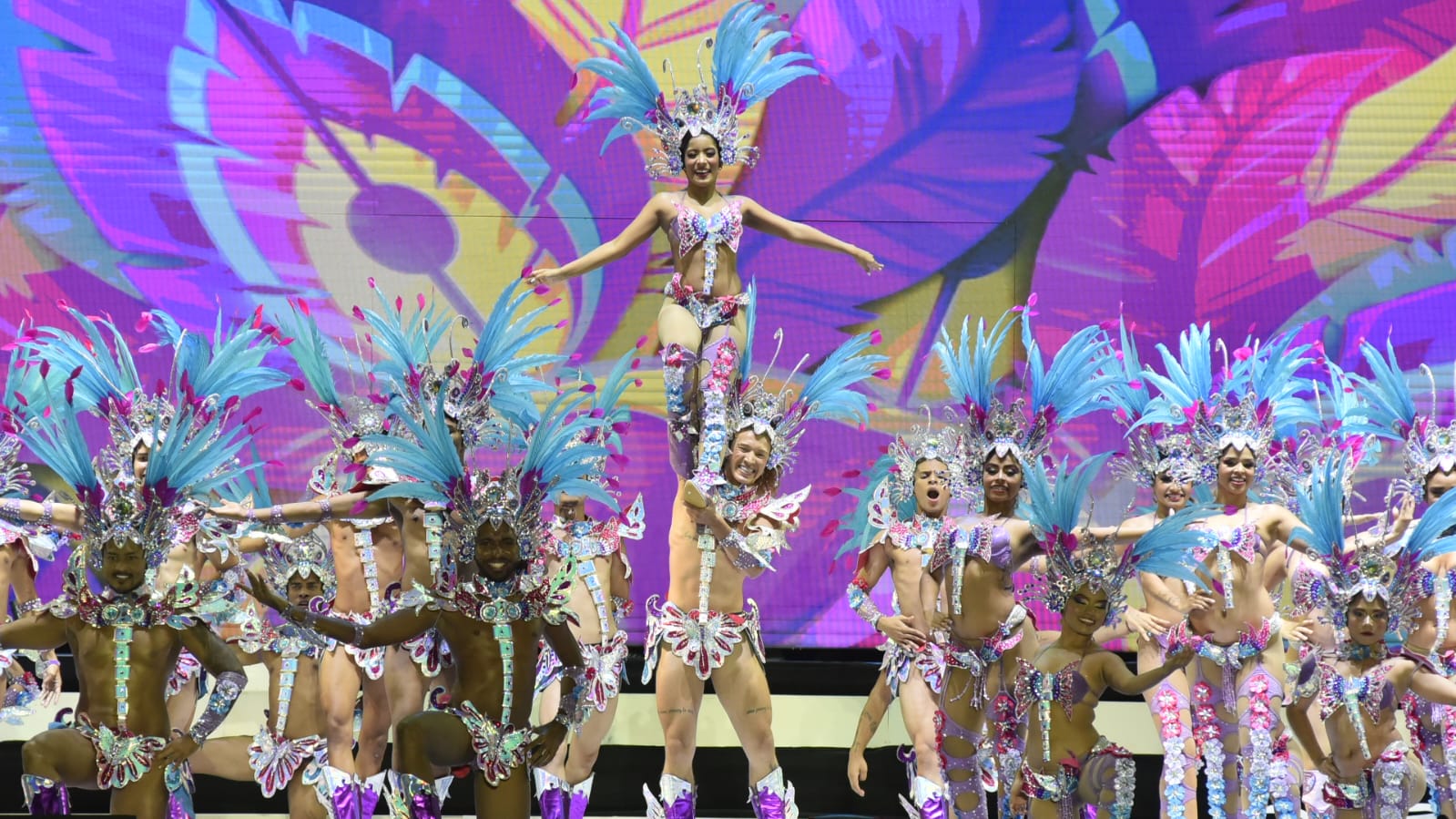 Show de coronación de la Reina del Carnaval 2024. 