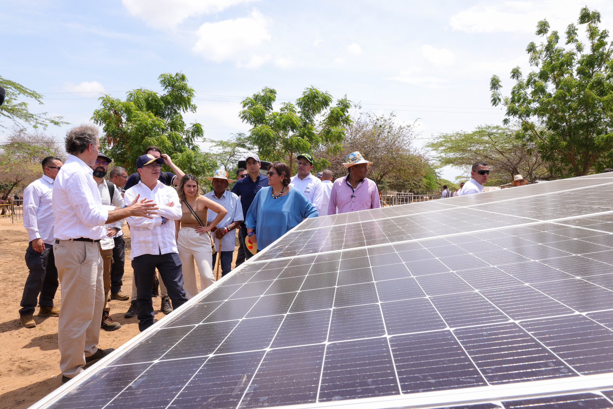 Los paneles solares entregados en zona rural de Manaure por 'Misión Guajira'
