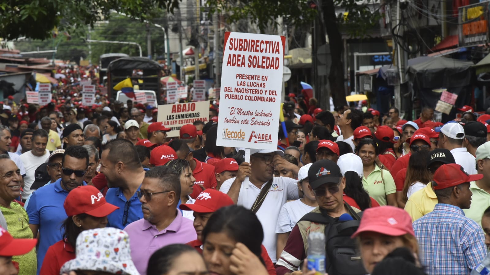 Docentes marcharon en Barranquilla