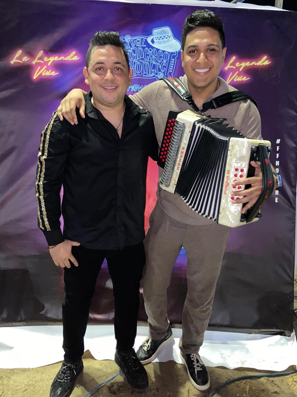 Óscar Díaz y Junior Larios, ganadores del 'Festival Francisco el Hombre' de Riohacha.