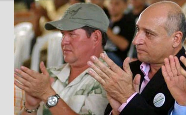 Vicente Castaño, derecha, junto a 'Monoleche', su jefe de seguridad