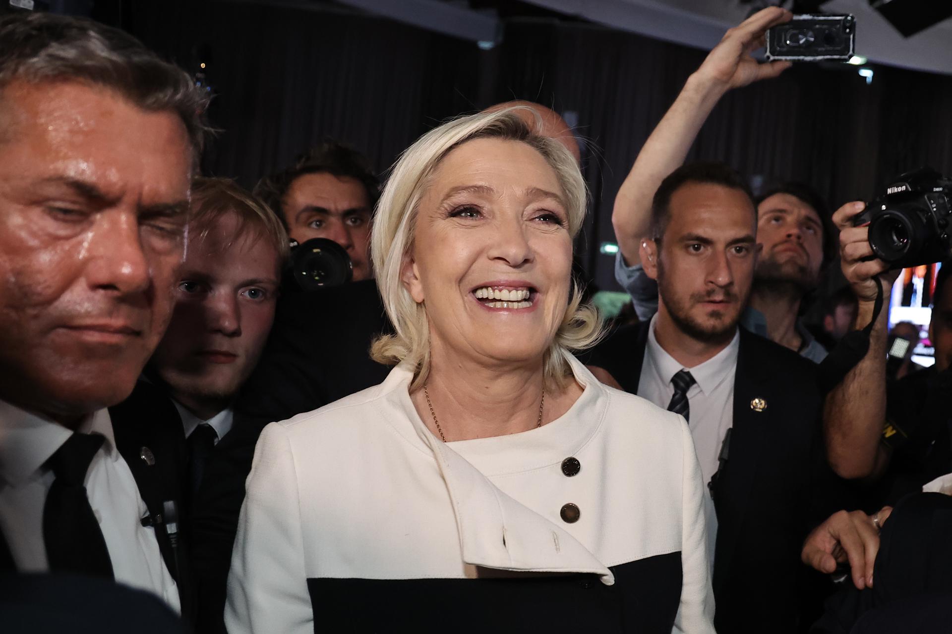 Miembro del Parlamento del partido de derecha francés Rally Nacional, Marine le Pen 