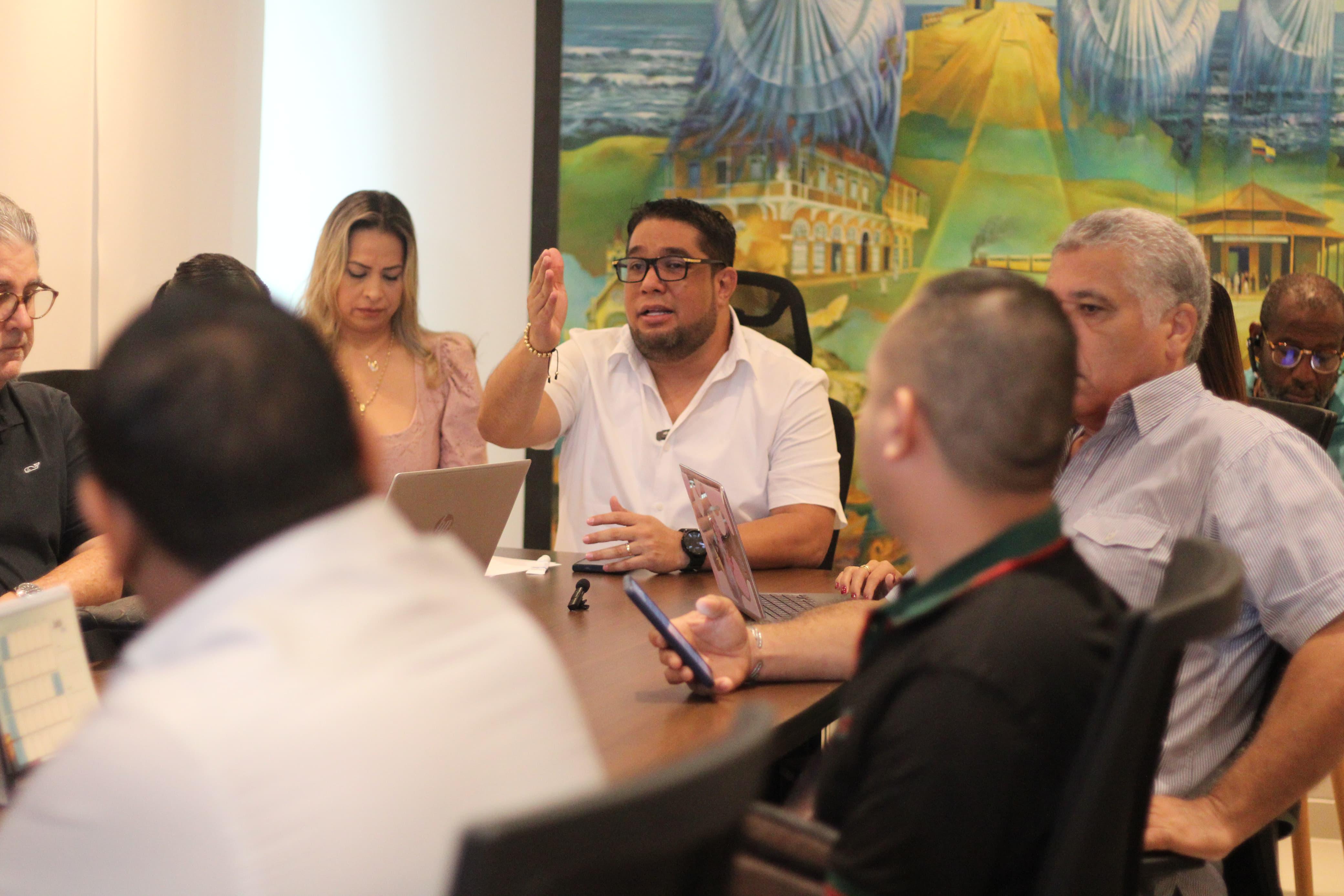 Reunión del Alcalde de Puerto Colombia con líderes del Comité No al Peaje