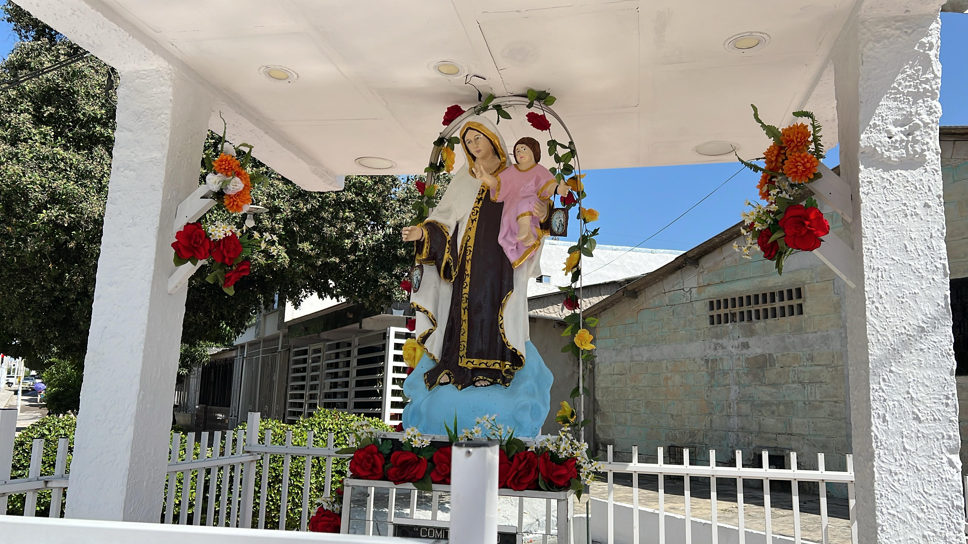Imagen de la Virgen del Carmen ya reparada.  