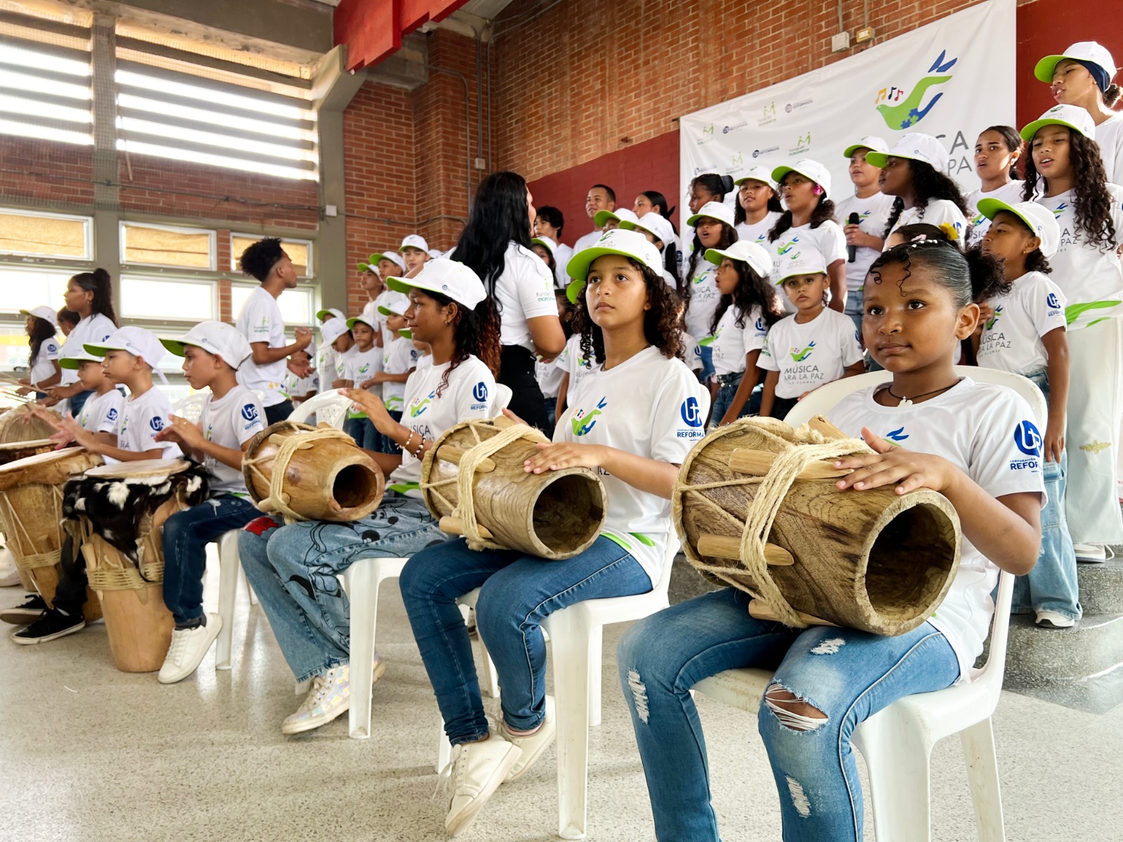 Niños del programa 'Música para la Paz'.