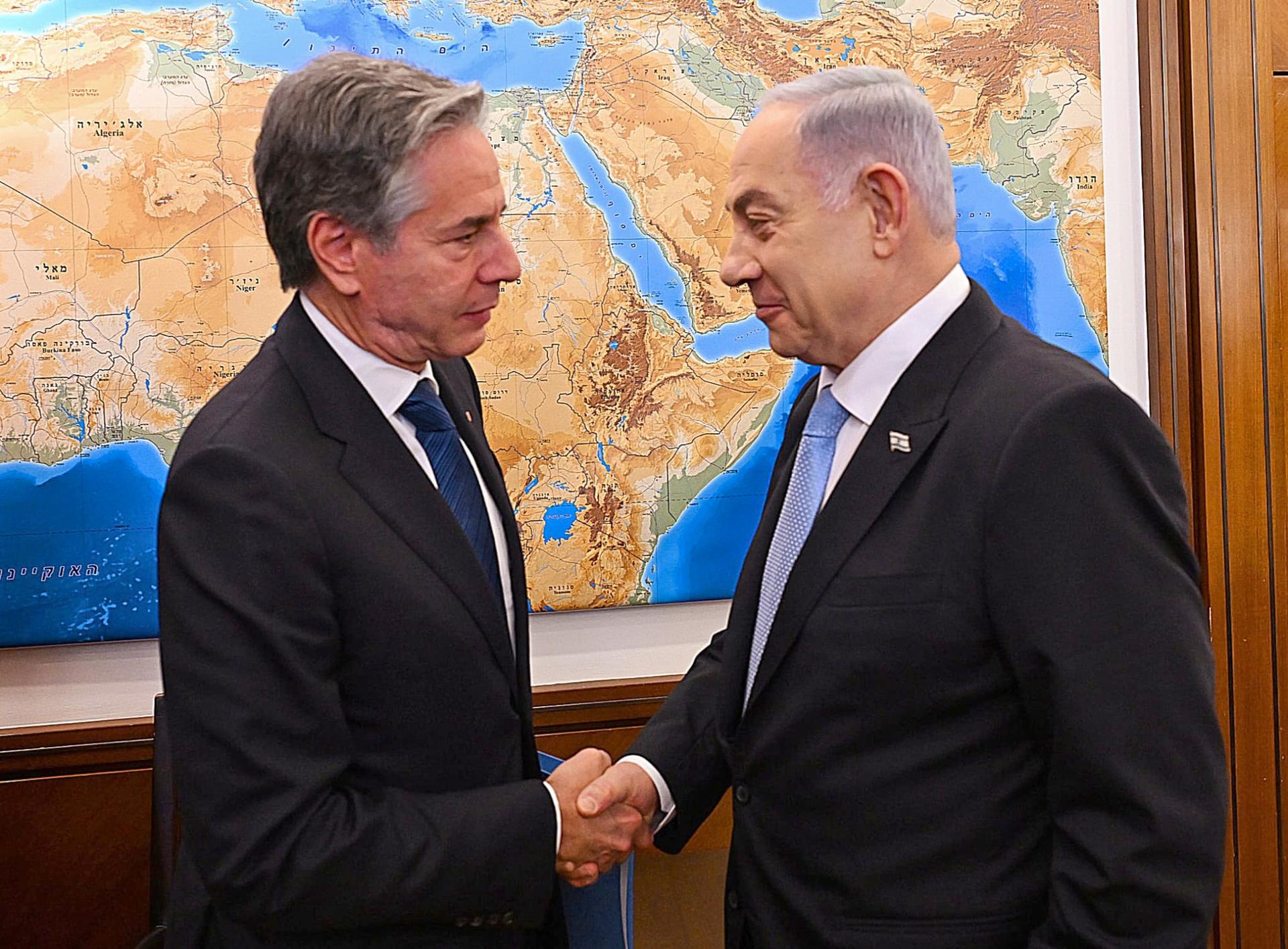 El secretario de Estado estadounidense, Antony Blinken, y el primer ministro israelí, Benjamín Netanyahu.