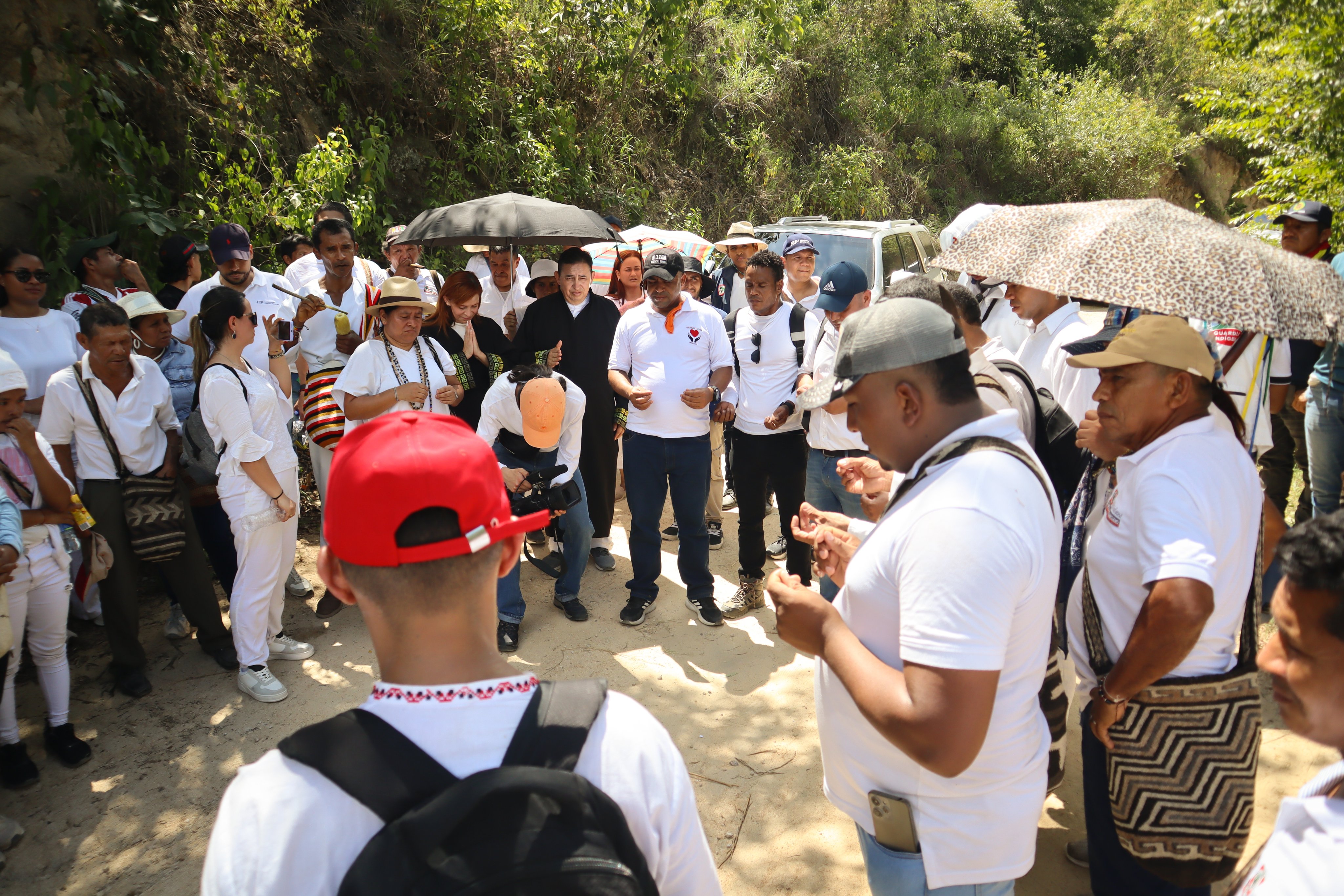 Recorrido de la JEP con la comunidad indígena en el caso Nohemí y Hermes.