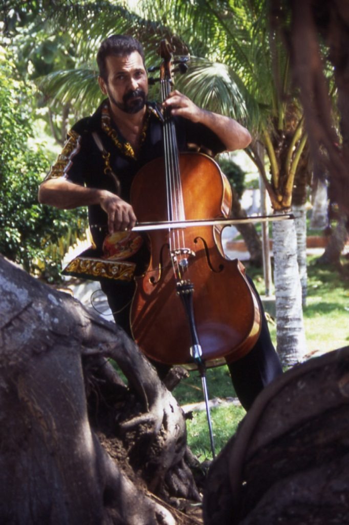 José Olivares.