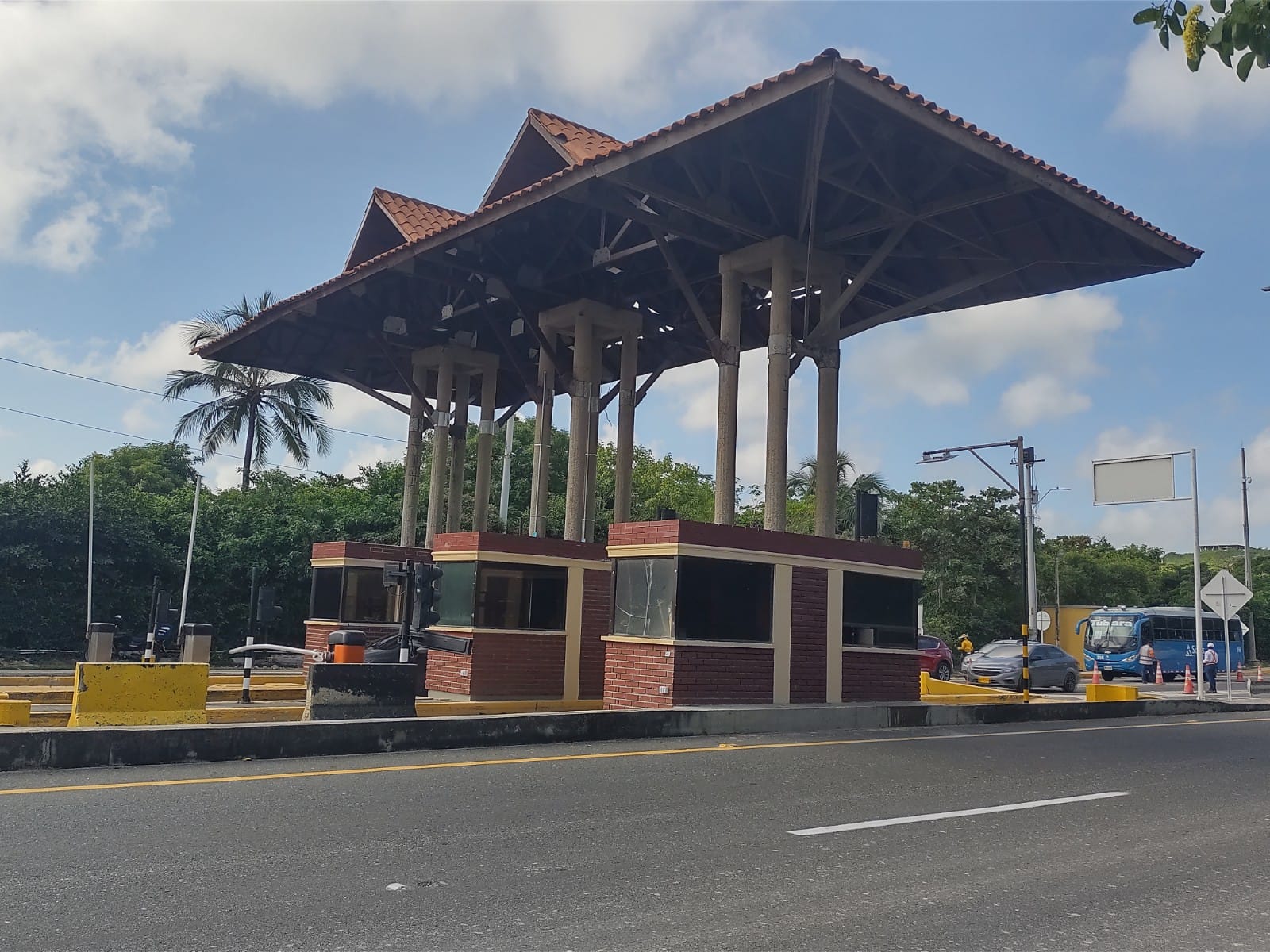 Caseta de Peaje Papiros.