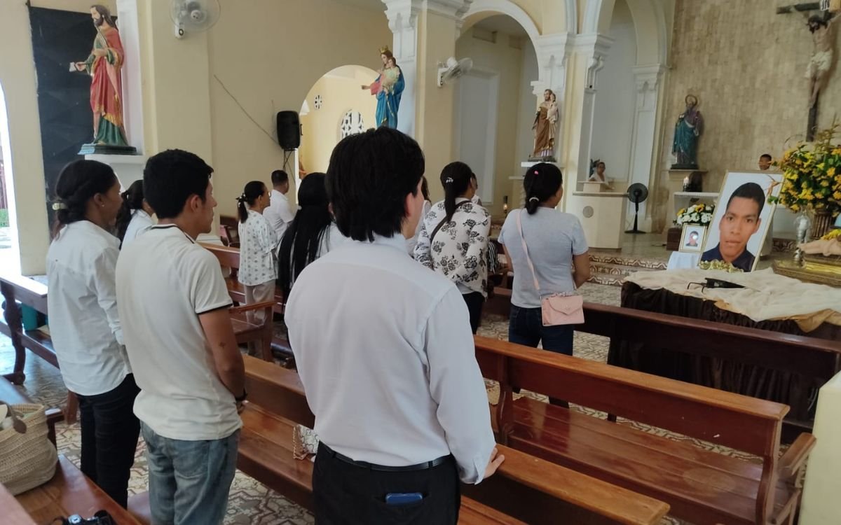 La familia de tío y sobrino pudo despedirlos.