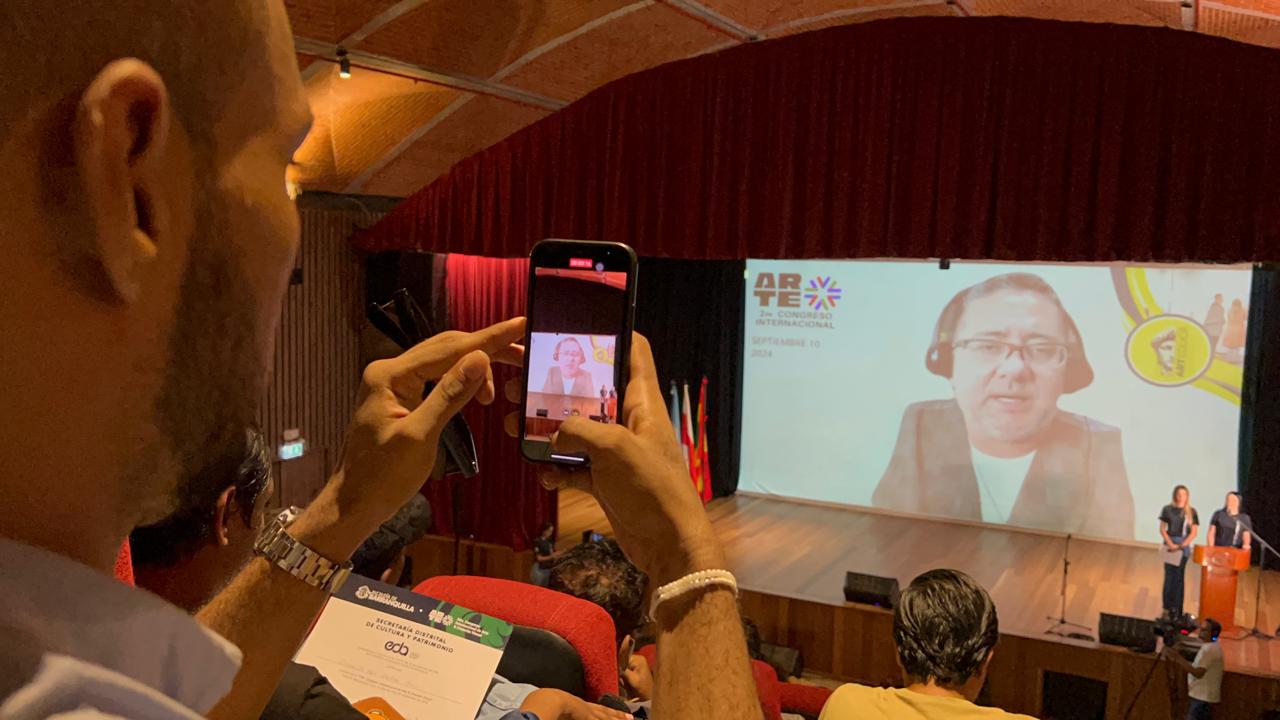 Leonardo Maldonado, presidente de ArtEduca desde su intervención virtual. 