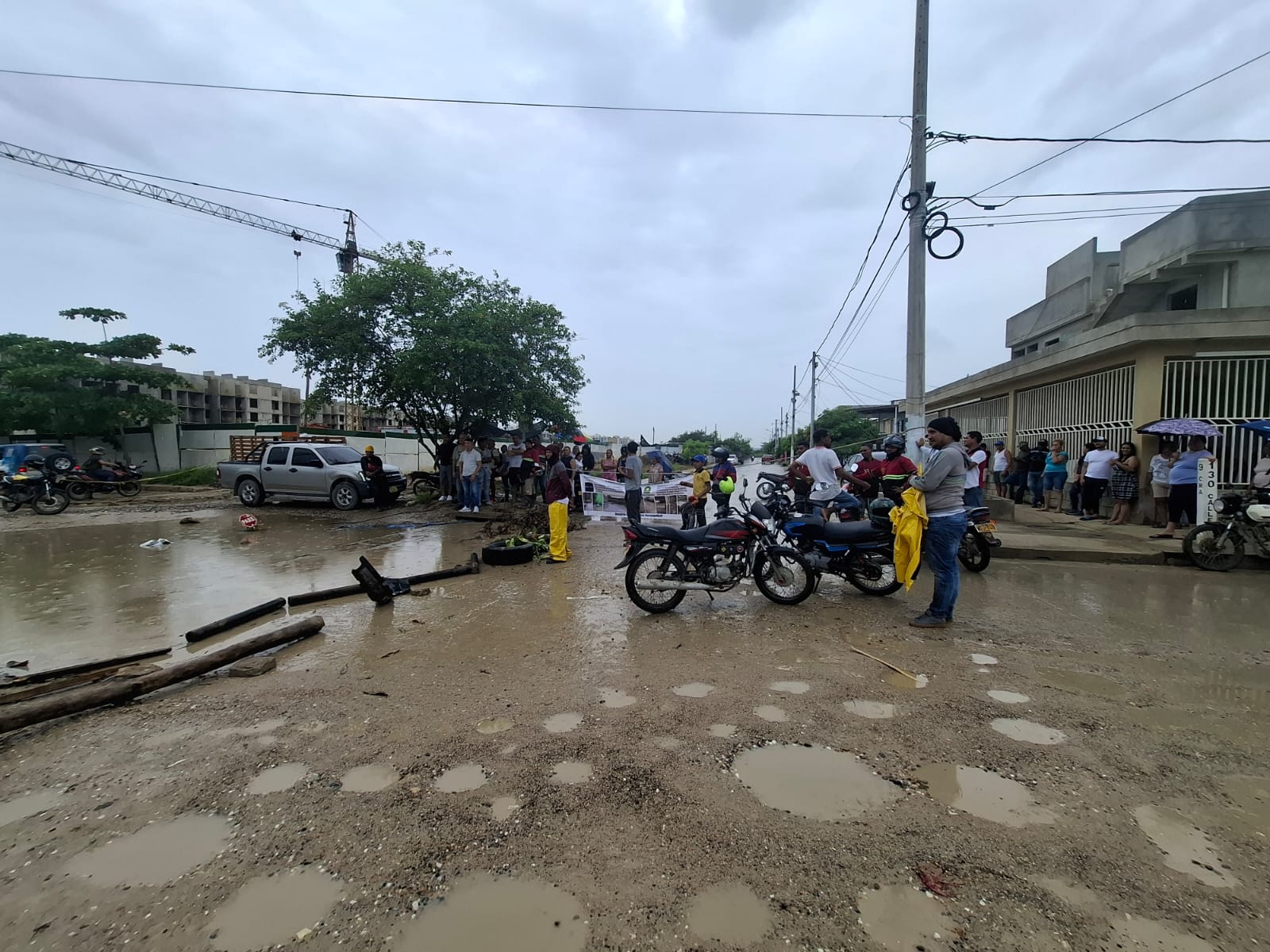 Comunidad decidió cerrar la vía para mostrar su inconformismo.